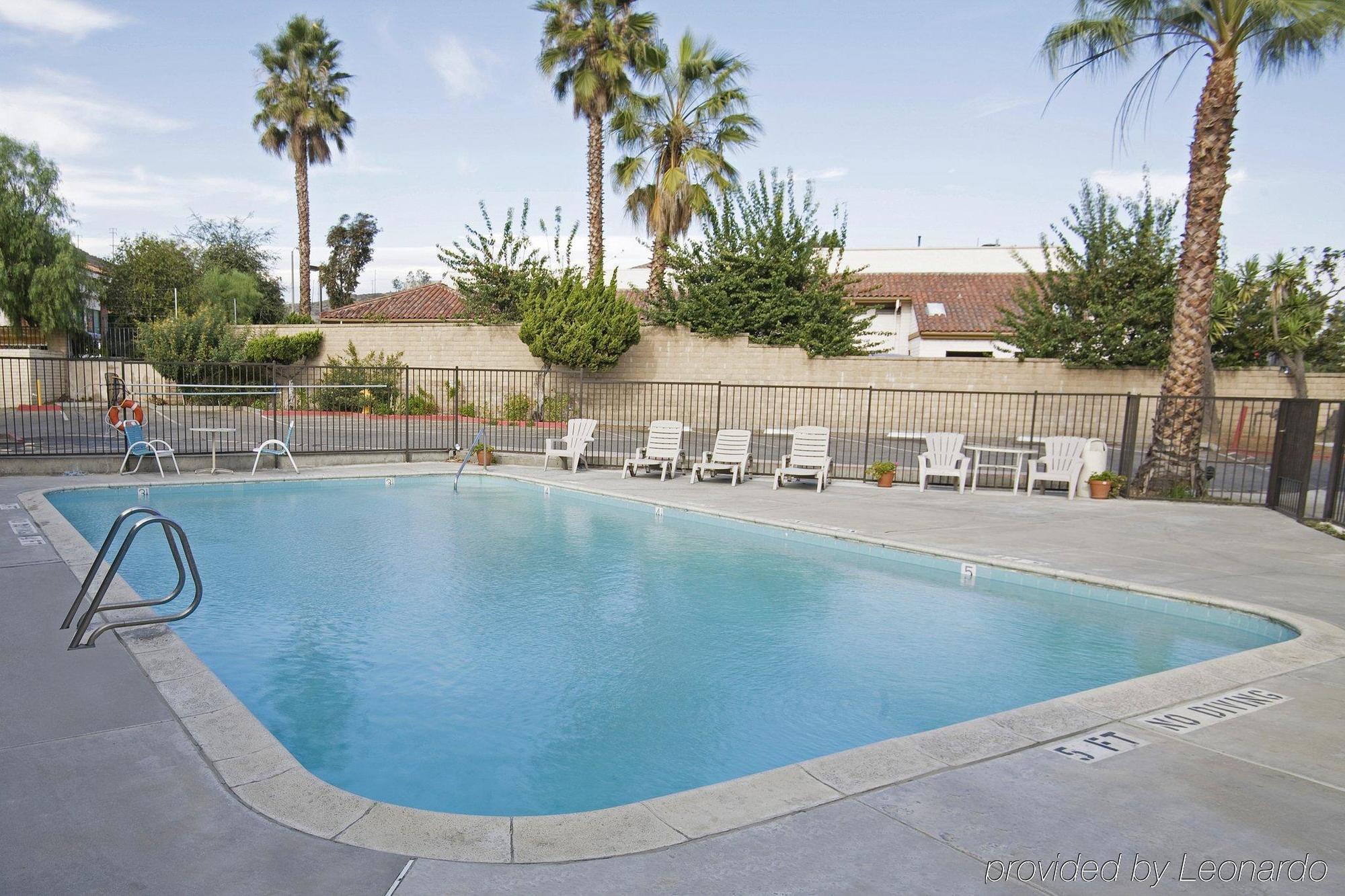 Americas Best Value Inn Thousand Oaks Létesítmények fotó
