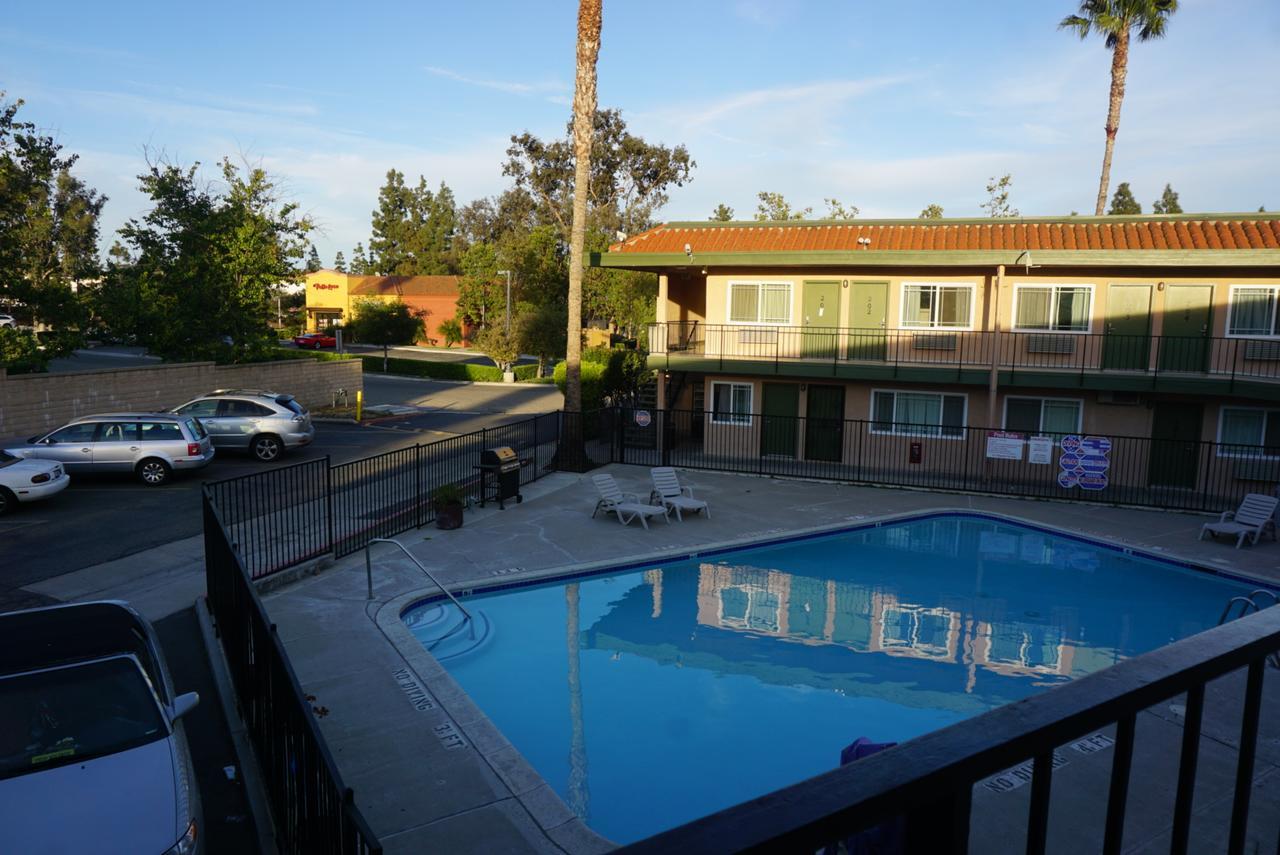 Americas Best Value Inn Thousand Oaks Kültér fotó