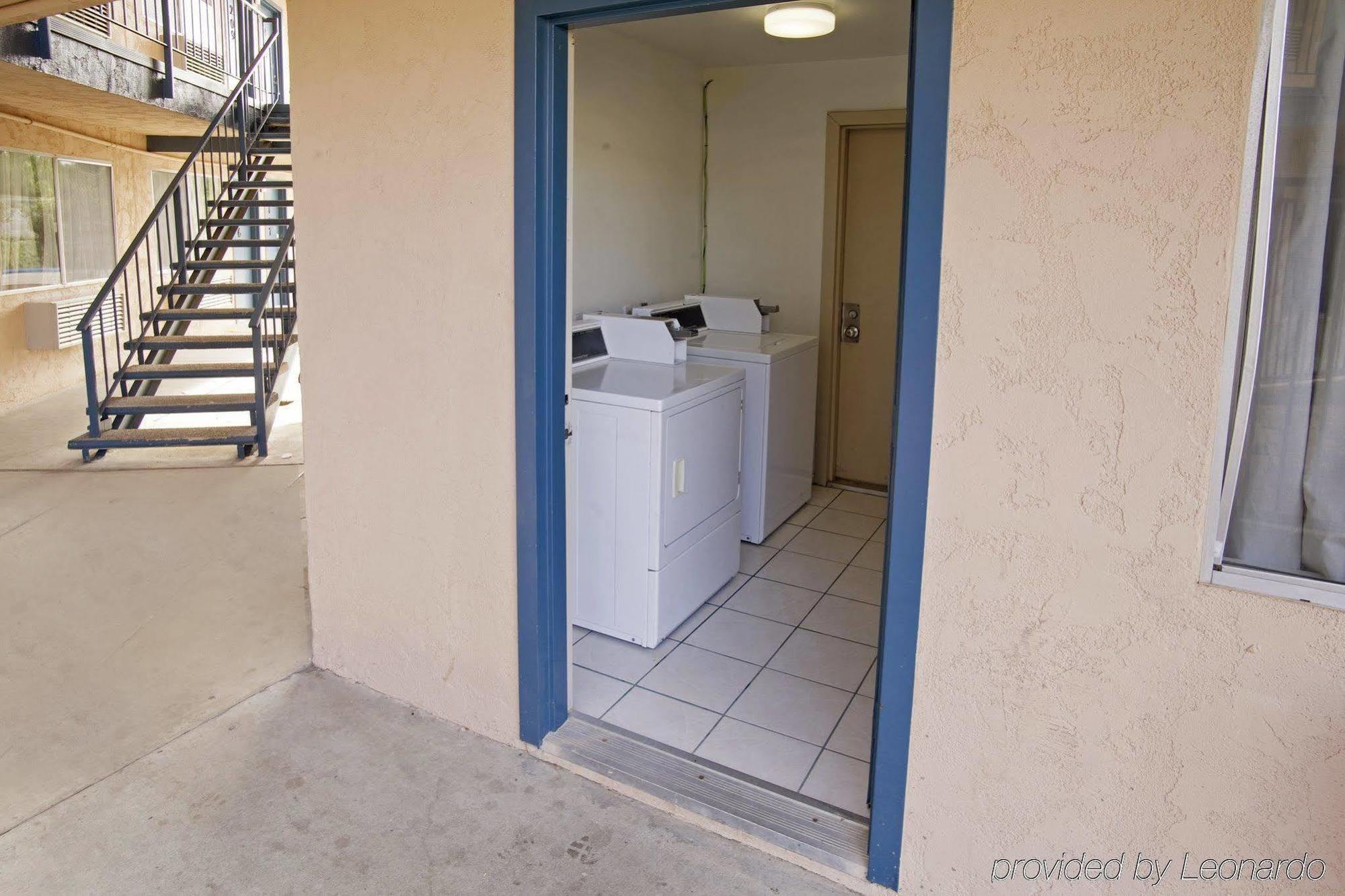 Americas Best Value Inn Thousand Oaks Létesítmények fotó