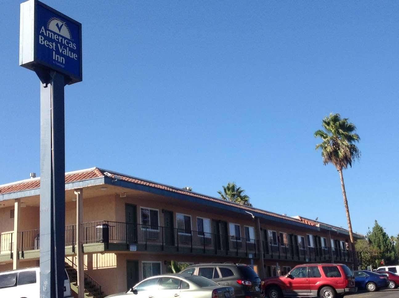 Americas Best Value Inn Thousand Oaks Kültér fotó