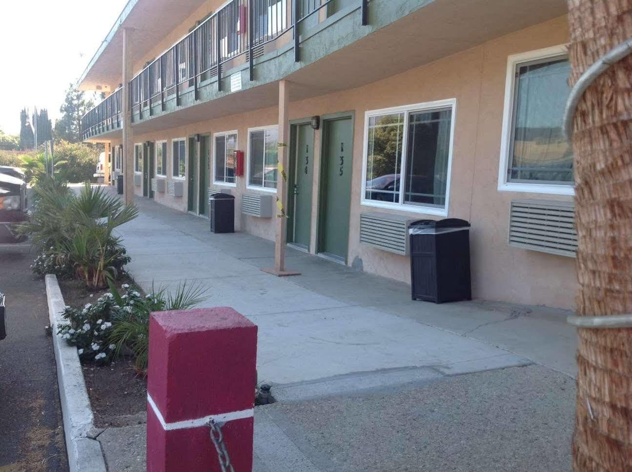 Americas Best Value Inn Thousand Oaks Kültér fotó